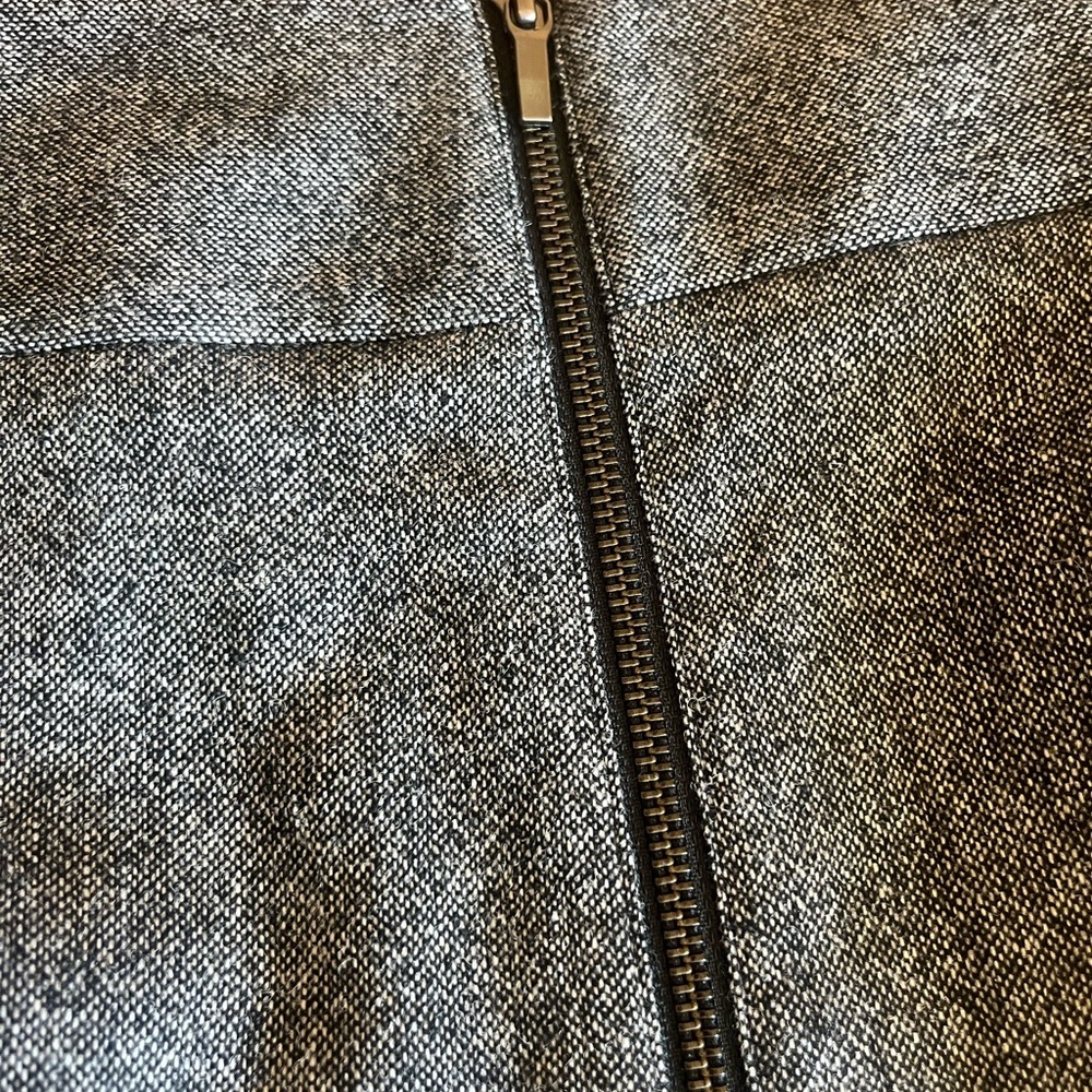 Banana Republic Size 12 tweed Skirt with Zipper - Picture 8 of 8